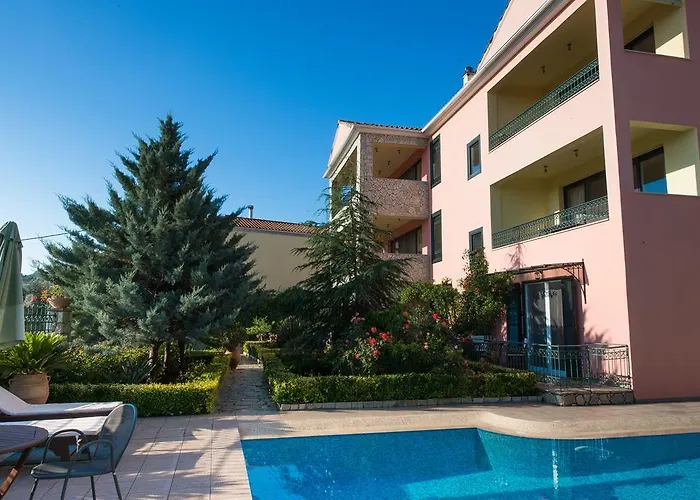 Pirofani Apartment Apolpaina